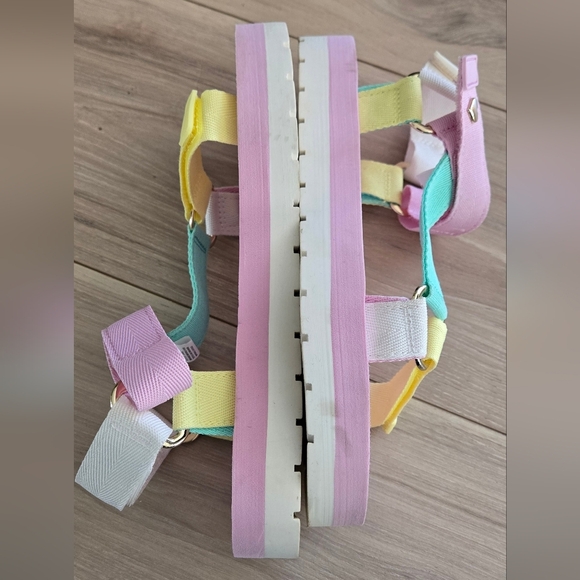 Stoney Clover Lane x Target womens sandals - Picture 7 of 9